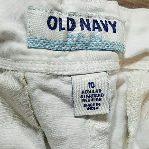 Old Navy shorts 10 - Picture 3 of 4
